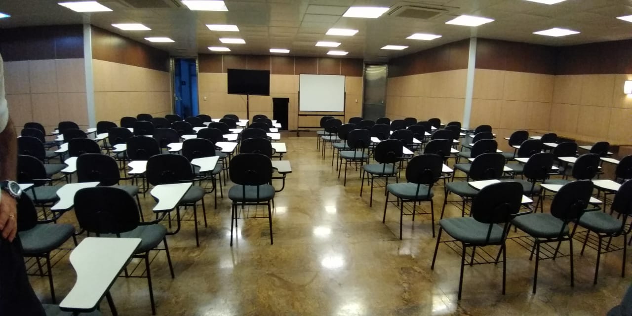 Auditório Terreo 90 cadeiras